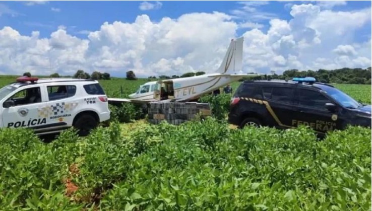 Cae piloto de avioneta interceptada en Brasil que salió de Paraguay con 528 kilos de cocaína