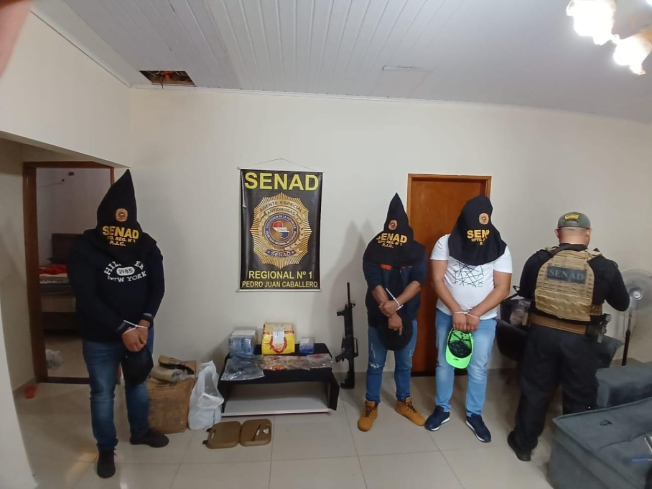 Capturan a dos paraguayos y a un brasileño con carga de cocaína en Pedro Juan Caballero