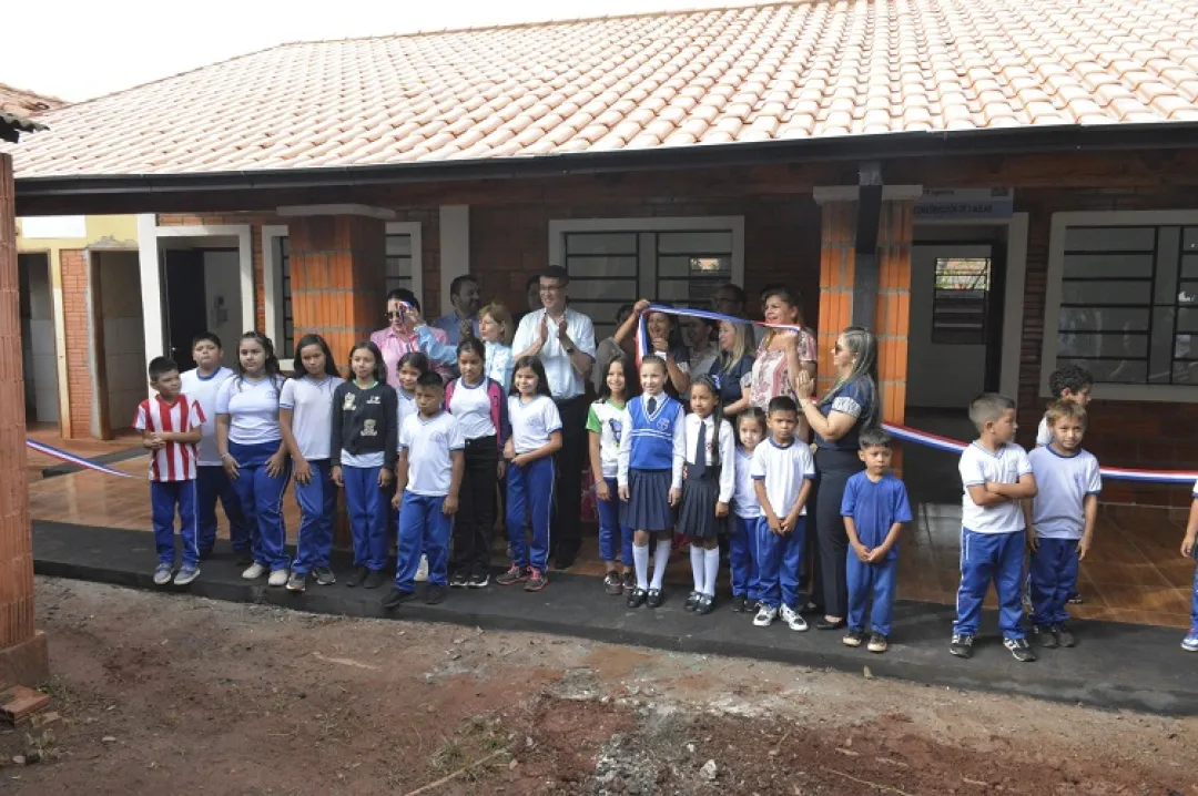 Municipalidad inaugura construcción de dos aulas en escuela de Amistad II