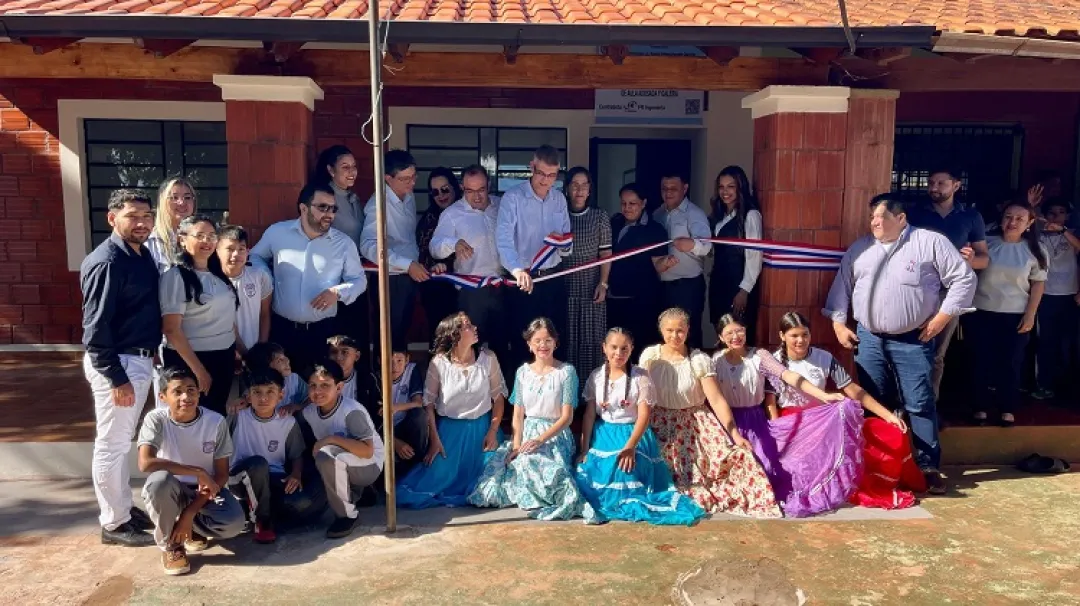Municipalidad inaugura nueva sala y galería en el Colegio Nacional "Generación de la Paz"