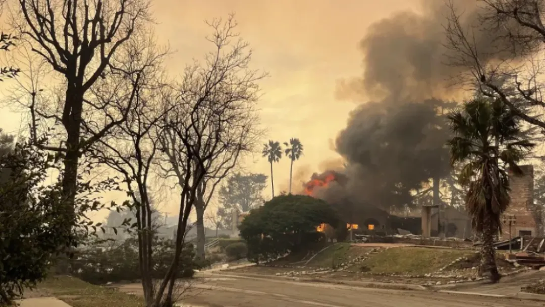 Los Ángeles: Famosos y artistas pierden sus casas por los incendios y se desahogan en las redes