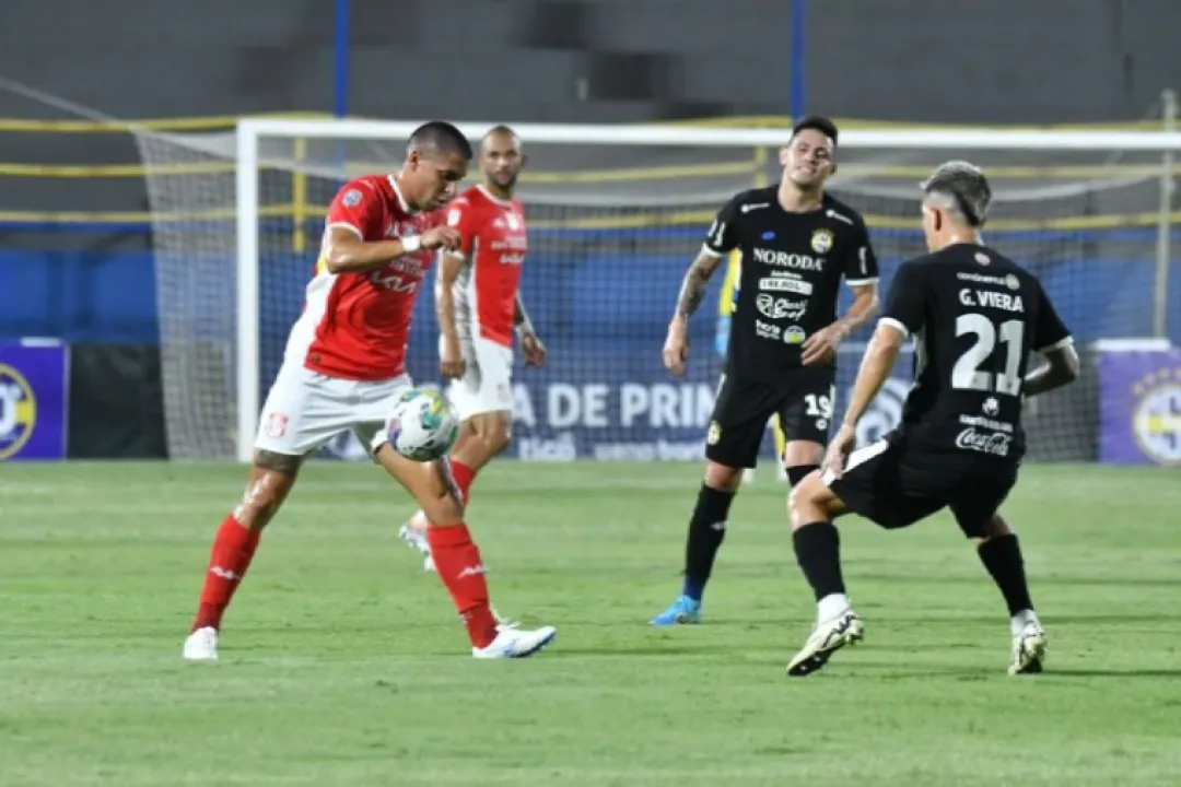 Sportivo Trinidense y General Caballero JLM igualaron sin goles, en Santísima Trinidad.
