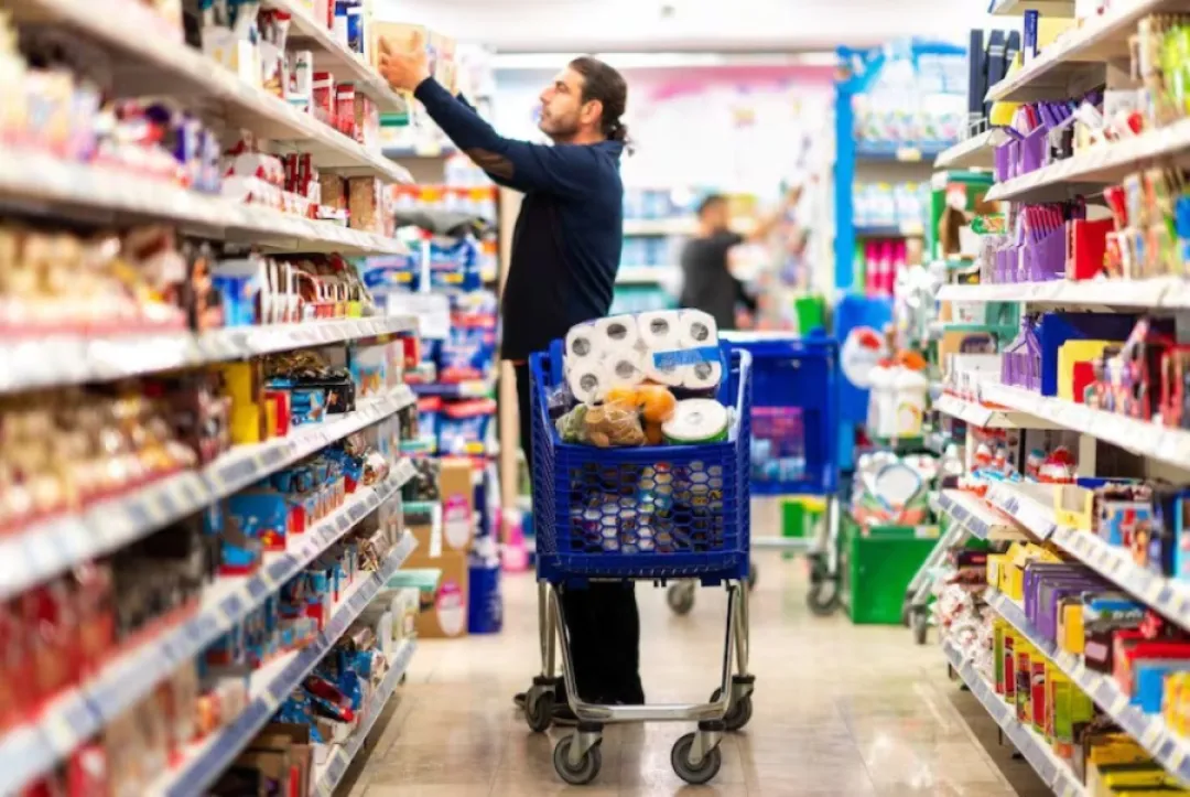 EE. UU.: inflación baja a 2,8 % en un año en febrero tras cuatro meses de aumento