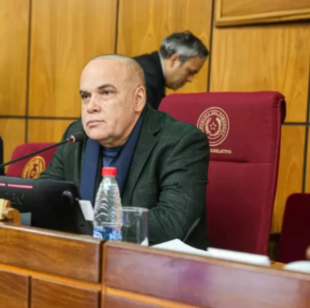 "Cambiar el horario por 45 días no tiene sentido", dice Bachi Núñez