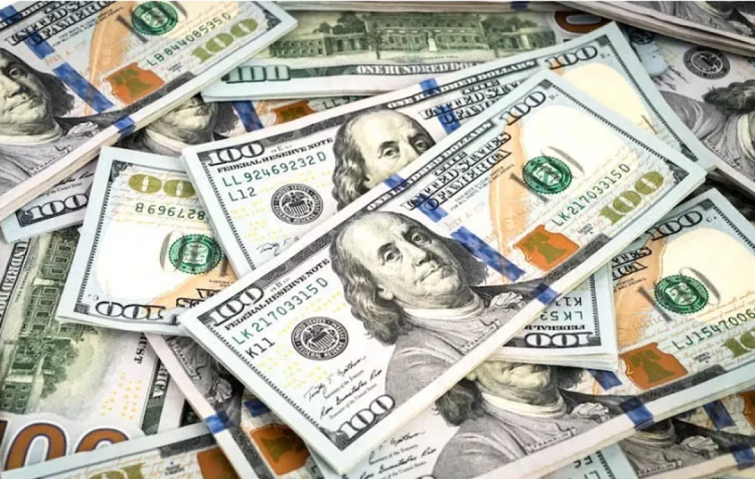 El dólar cae a G. 7.710, el tipo de cambio más bajo de 2025