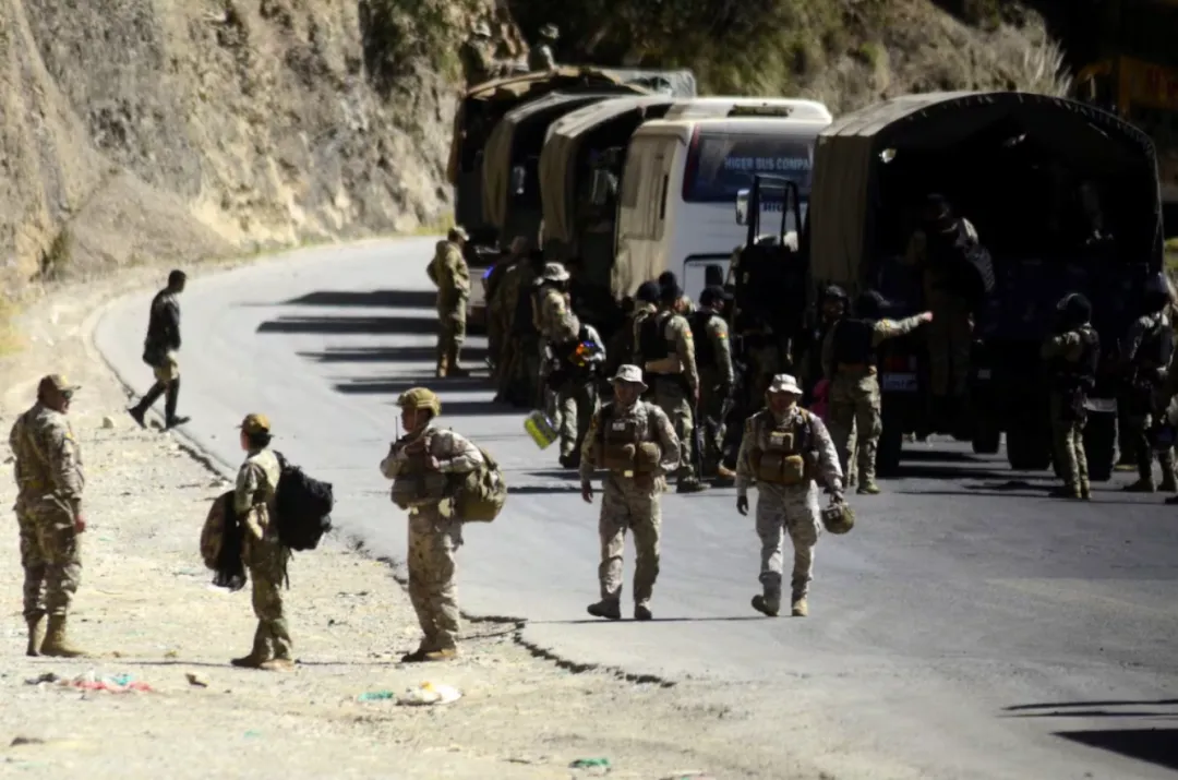 Cinco muertos en Bolivia en choques entre policías y partidarios de Evo Morales