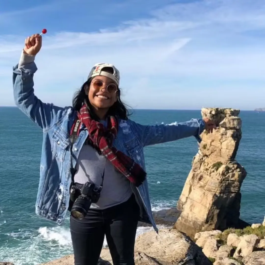 Quién era Juliana Marins, la joven brasileña hallada muerta en el volcán de Indonesia: publicista, pole dance y amante de la vida al aire libre