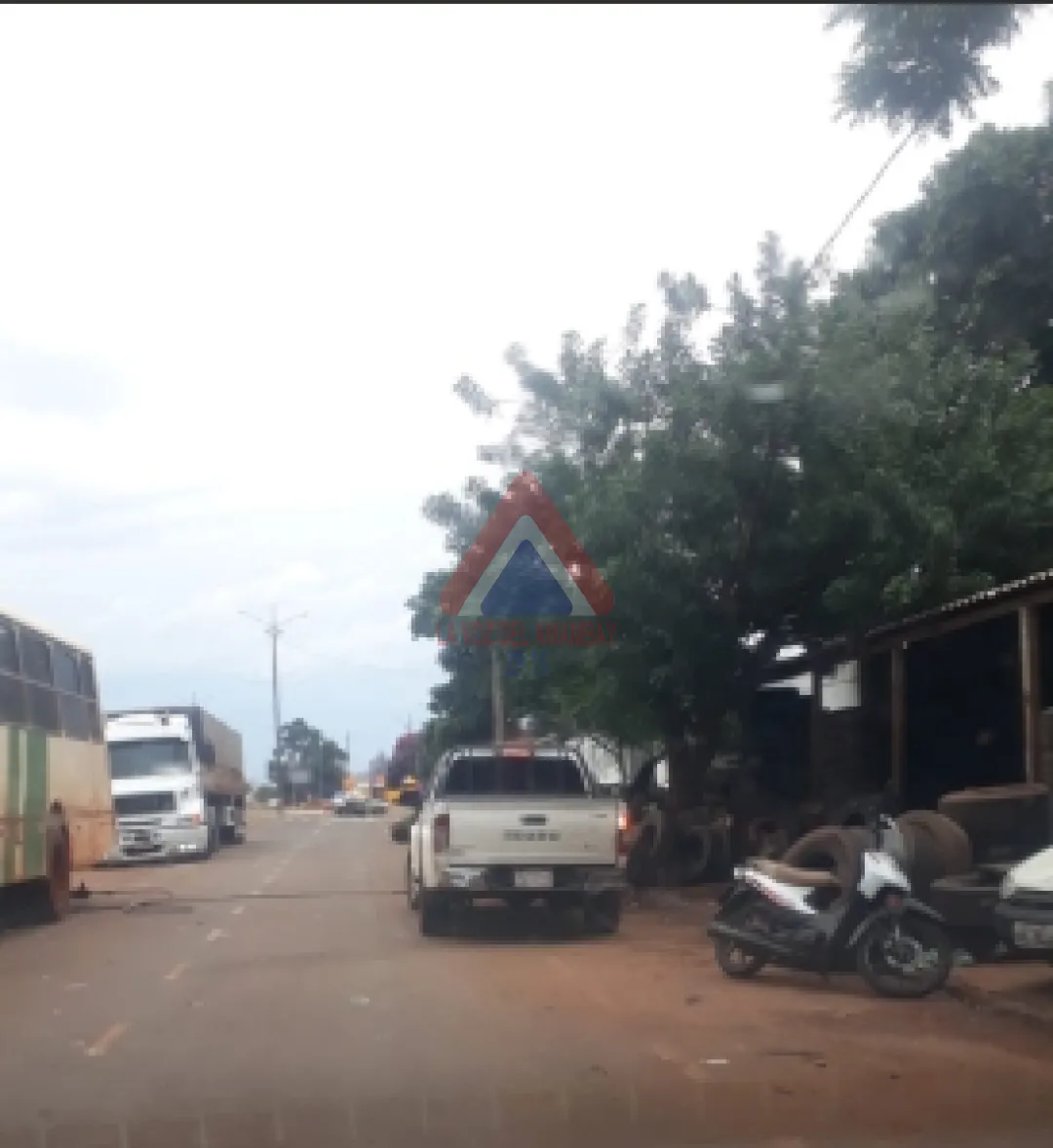 Patrullera que visita a gomerías de Ponta Pora es nada mas y nada menos que del grupo LOBO