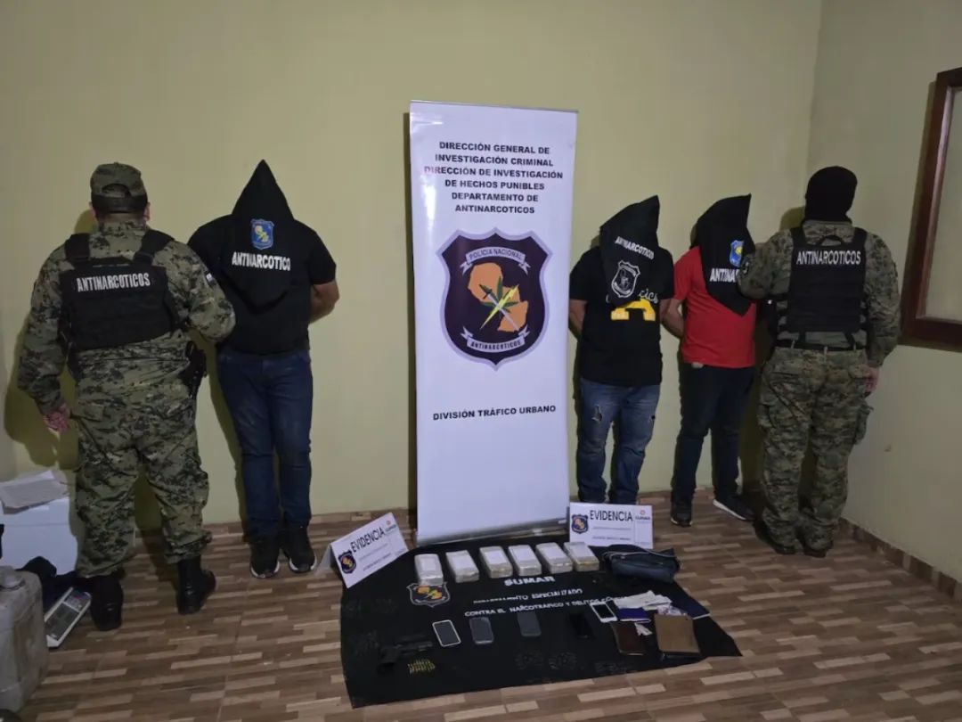 Detienen al exfutbolista Julio Manzur junto con otros dos hombres durante un operativo antidrogas