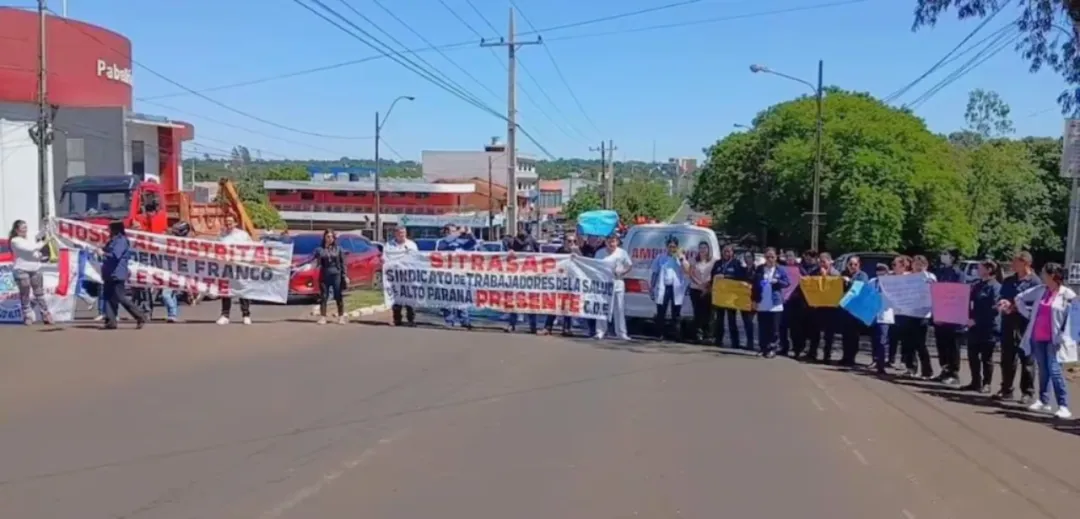 Viceministro avala ajuste salarial para médicos