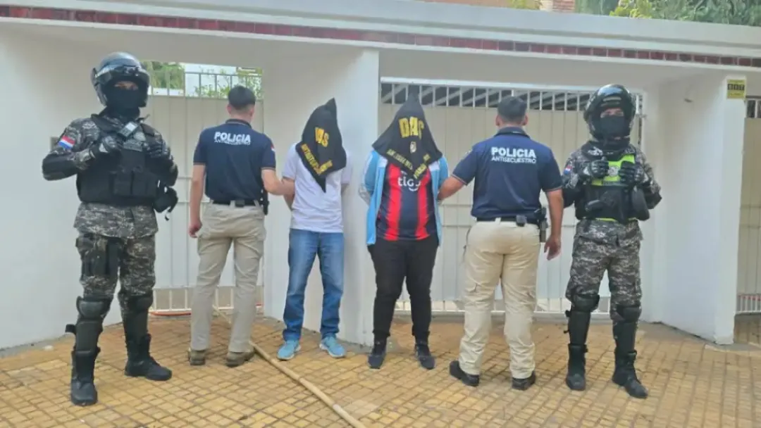 Caen presuntos extorsionadores que pedían dinero para “polladas” en Asunción