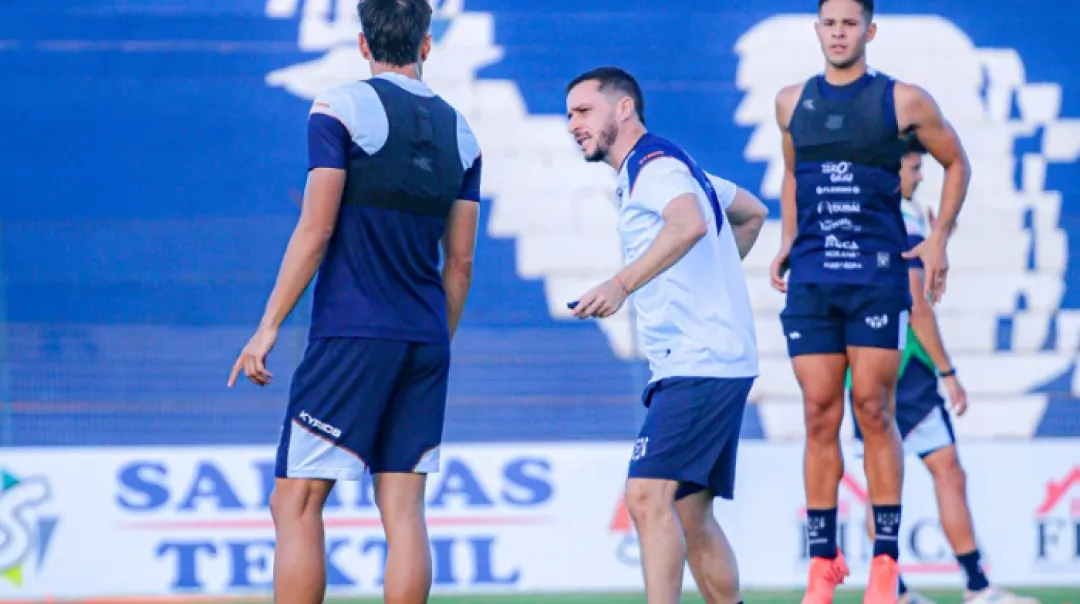 El Gallo tendrá varias bajas en debut del DT